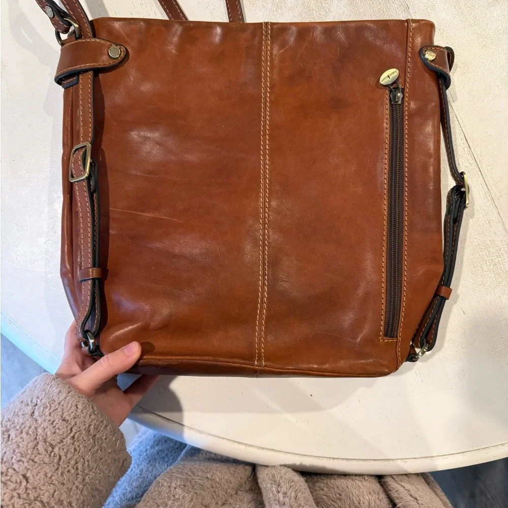 Gianni Conti soft brown leather adjustable shoulder bag - Picture 9 of 10